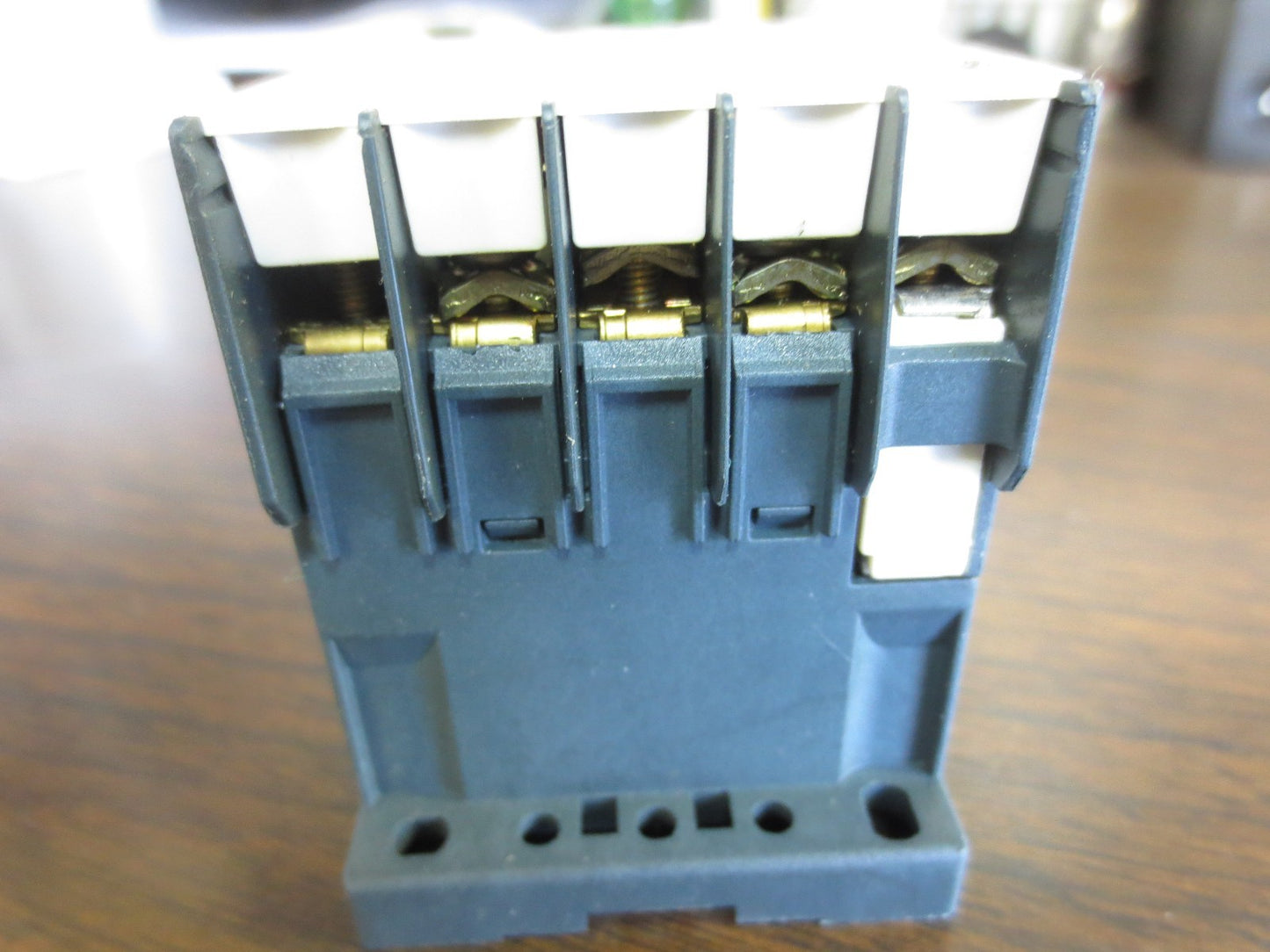 TELEMECANIQUE CA3KN22BD3 CONTACTOR 24V 10A 690V7