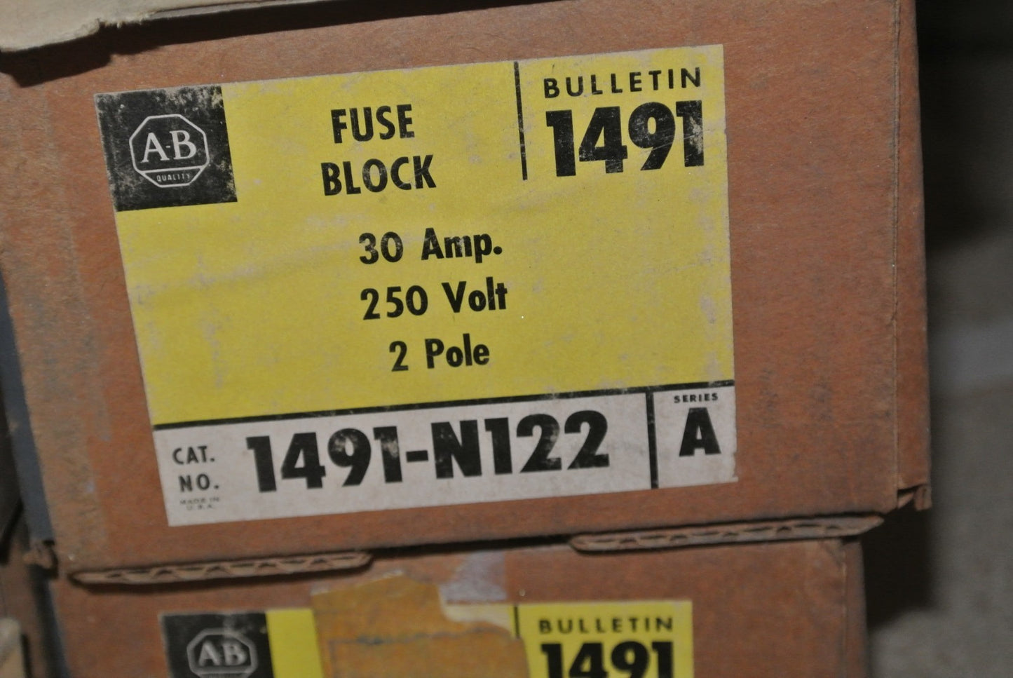 ALLEN-BRADLEY 1491-N122 CERAMIC FUSE BLOCK 30A, 250V, 2-POLE - NEW SURPLUS 7