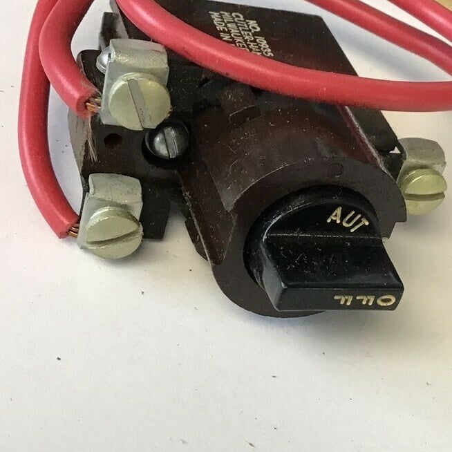 CUTLER HAMMER 10935H2A 3 POSITION SELECTOR SWITCH 4