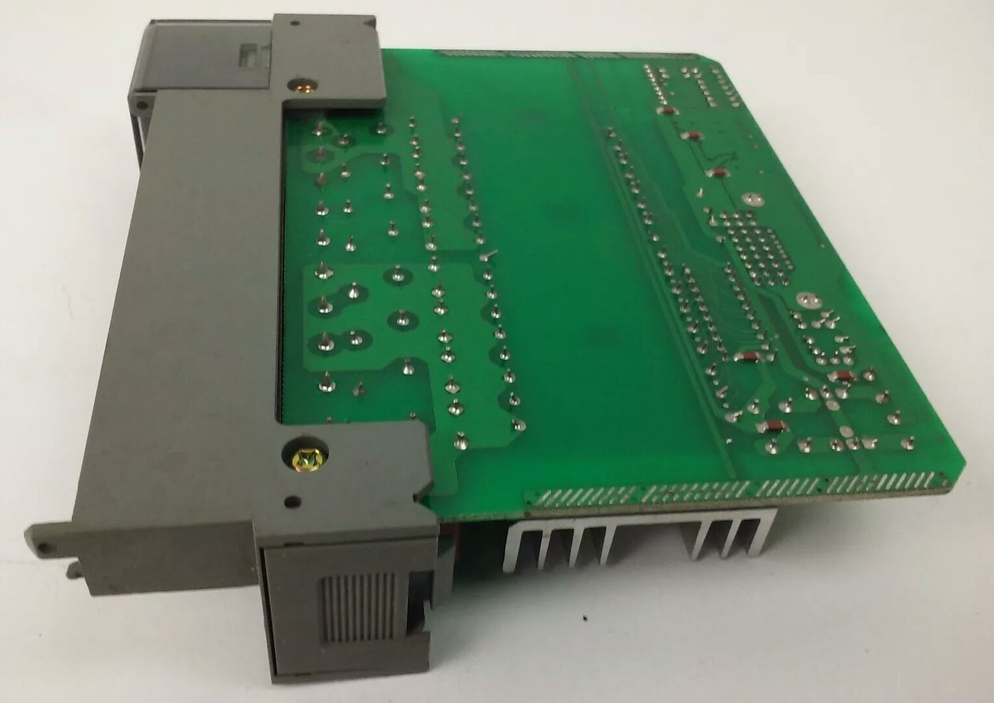 ALLEN-BRADLEY, SLC 500 1746-OA8, SERIES A, OUPUT MODULE,85-265VAC, 50/60HZ, USED6