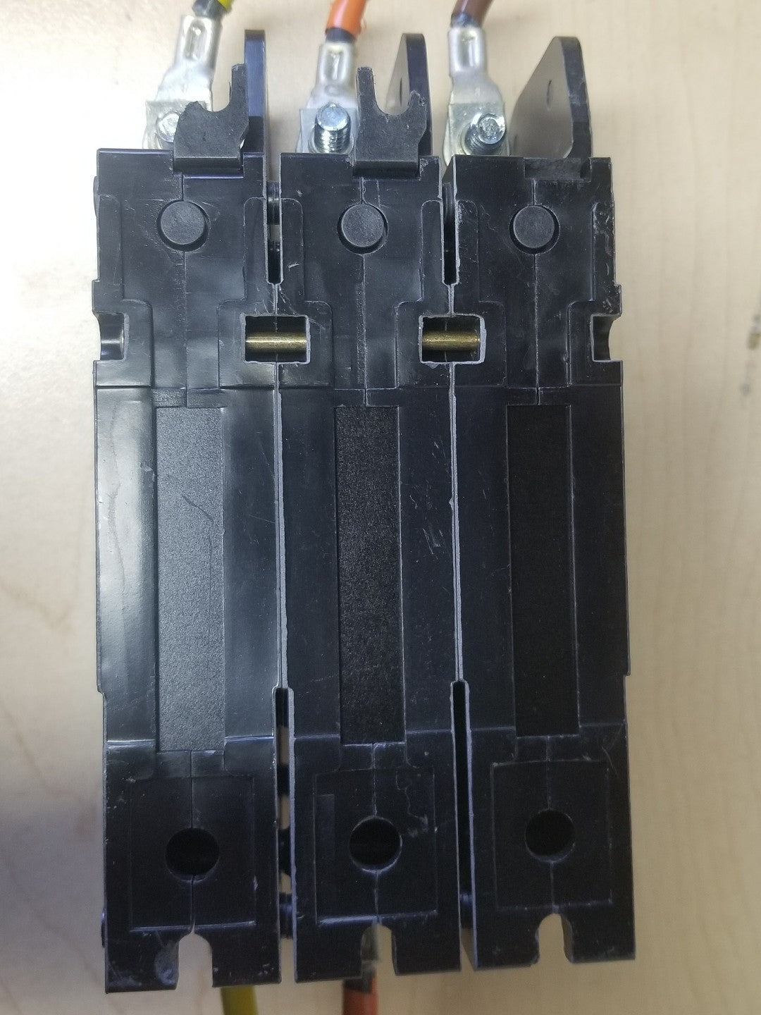 EATON / HEINEMANN CF3-Z229-14 CIRCUIT BREAKER - 600V, 193A LRA, 36.3A FLA2