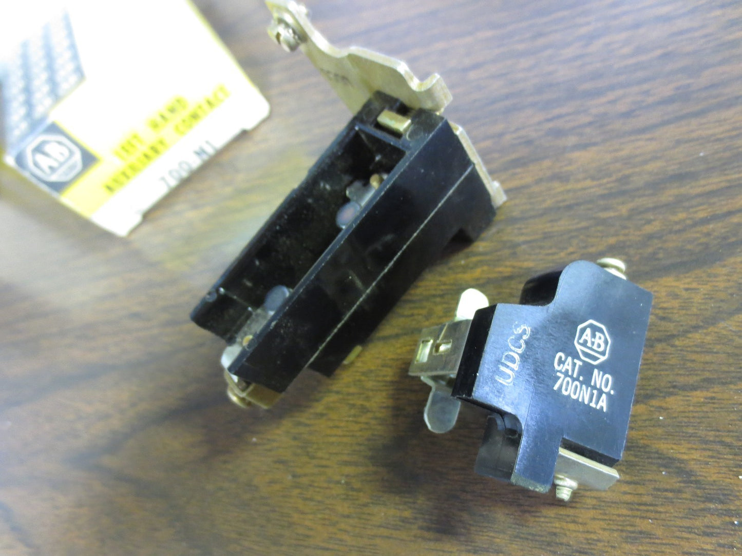 ALLEN-BRADLEY 700-N1 LEFT HAND AUXILIARY CONTACT - NEW SURPLUS3