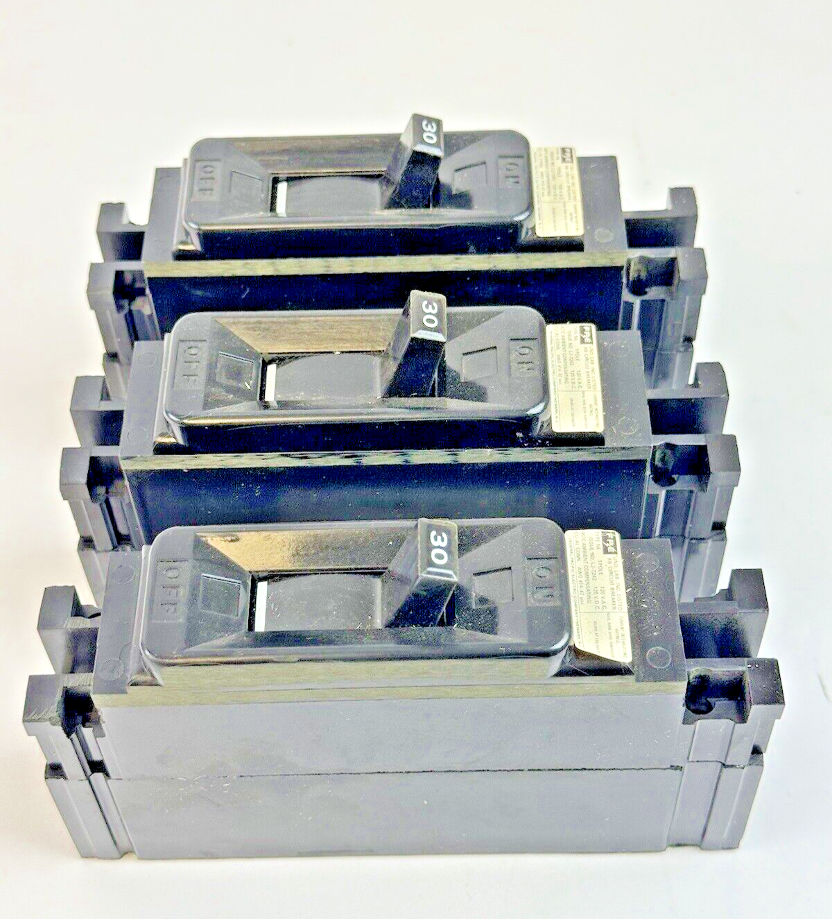 FPE *BOX OF 3* - NE113030 - CIRCUIT BREAKERS - 1 POLE/120VAC/30A, LJ-7242 - NEW8