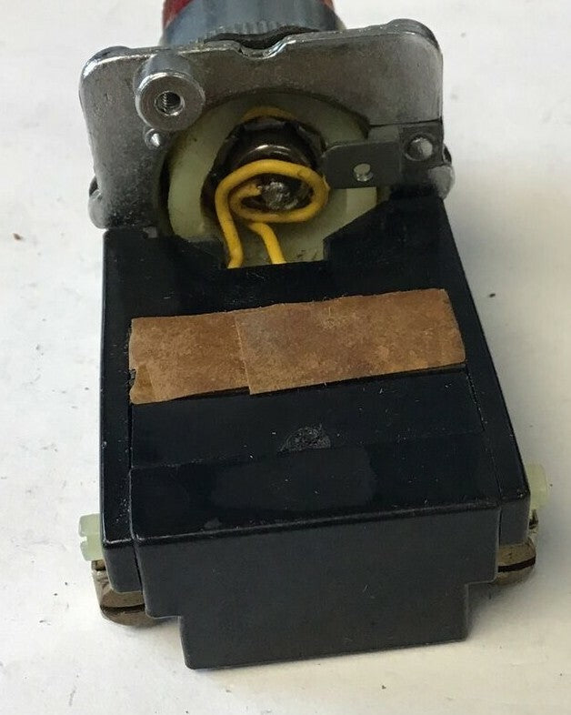 REES 4300-979 SELECTOR KNOB 949-6645 RED KNOB 115V 60CY6