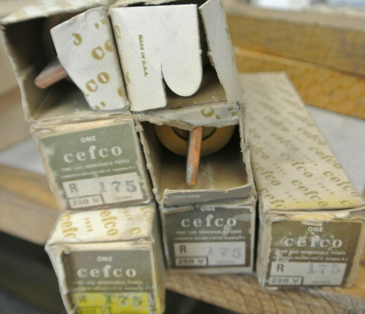 CEFCO R175 TIME LAG RENEWABLE FUSE / 250V / 175A / NEW SURPLUS7