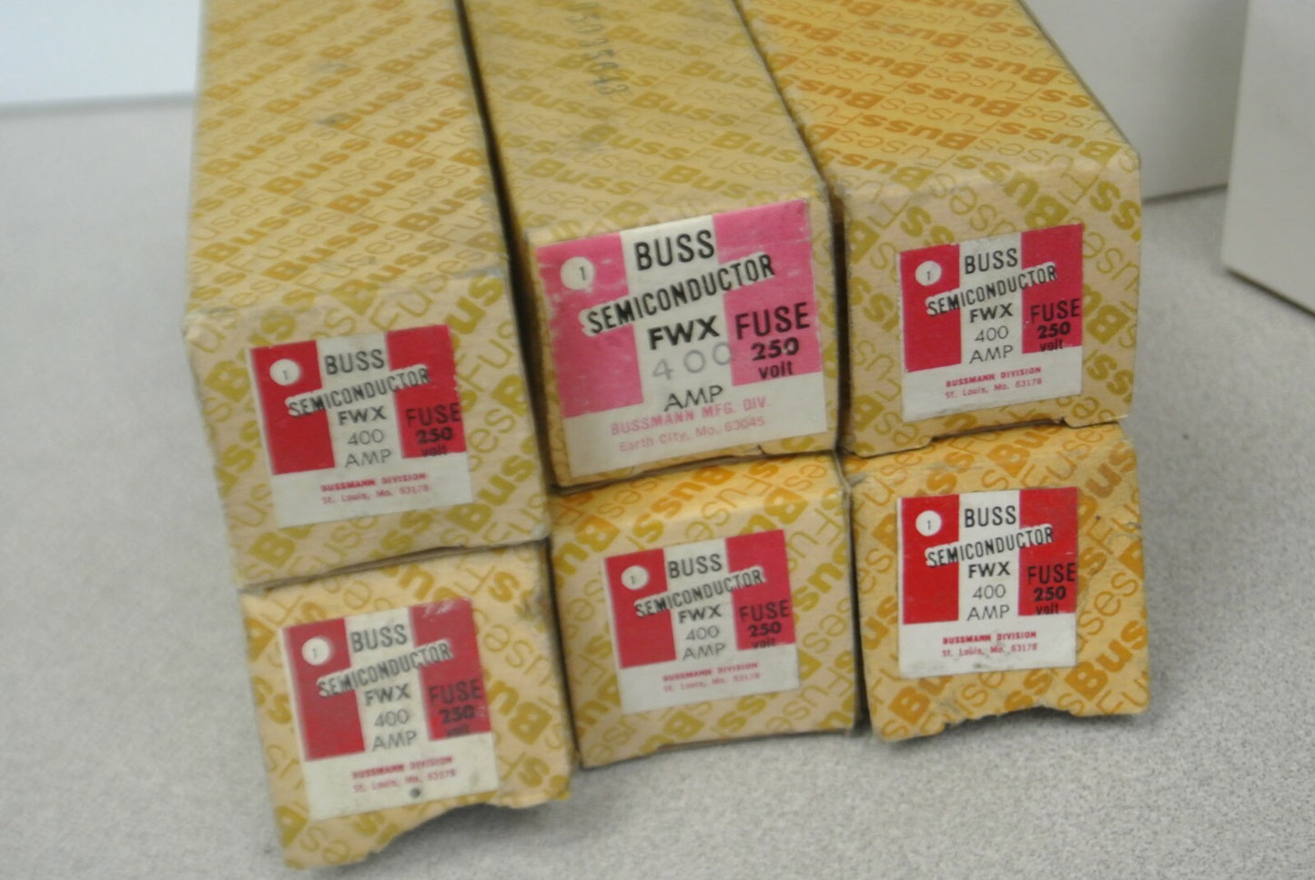 BUSSMANN FWX400 SEMICONDUCTOR FUSE / 250V / 400A / NEW SURPLUS / EACH5