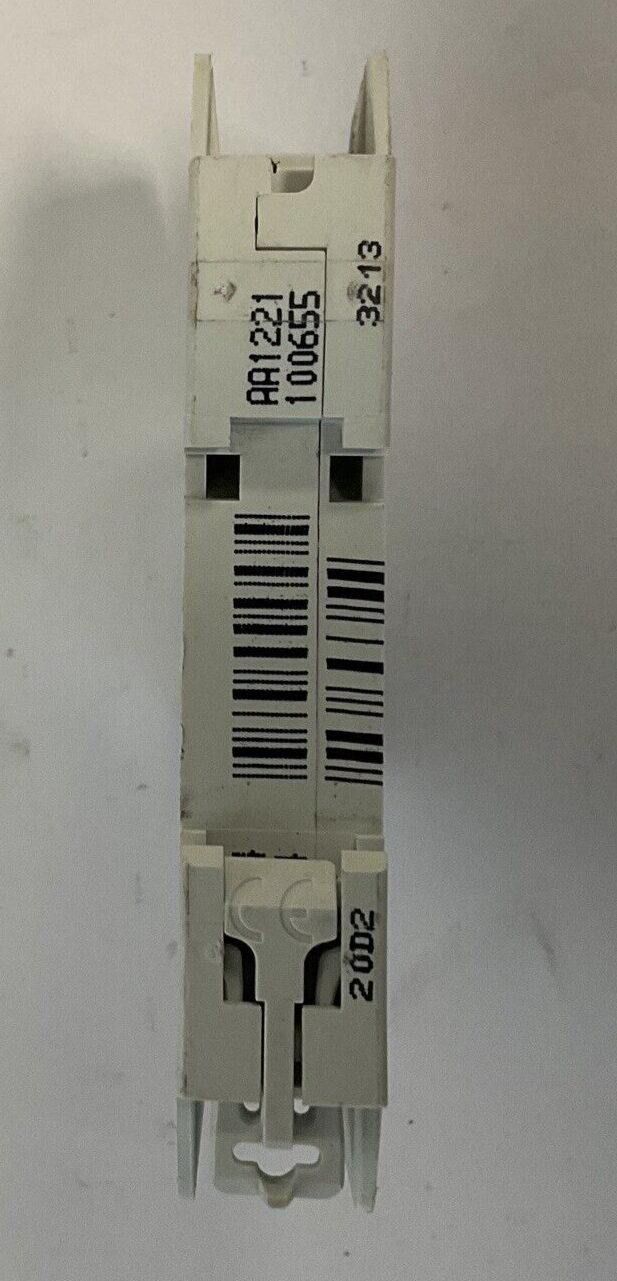 SCHNEIDER ELECTRIC C60 5A MULTI 9 CIRCUIT BREAKER 240VAC/60VDC***LOTOF3***8