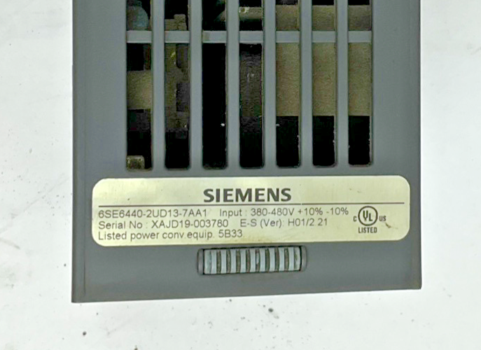 SIEMENS 6SE6440-2UD13-7AA1 FREQUENCY INVERTER MICRMASTER 440 VER. H01/2.2112