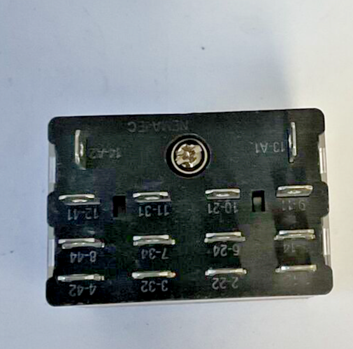 MAGNECRAFT 784XDXM4L-24D RELAY 277VAC 28VDC ***LOTOF6**6