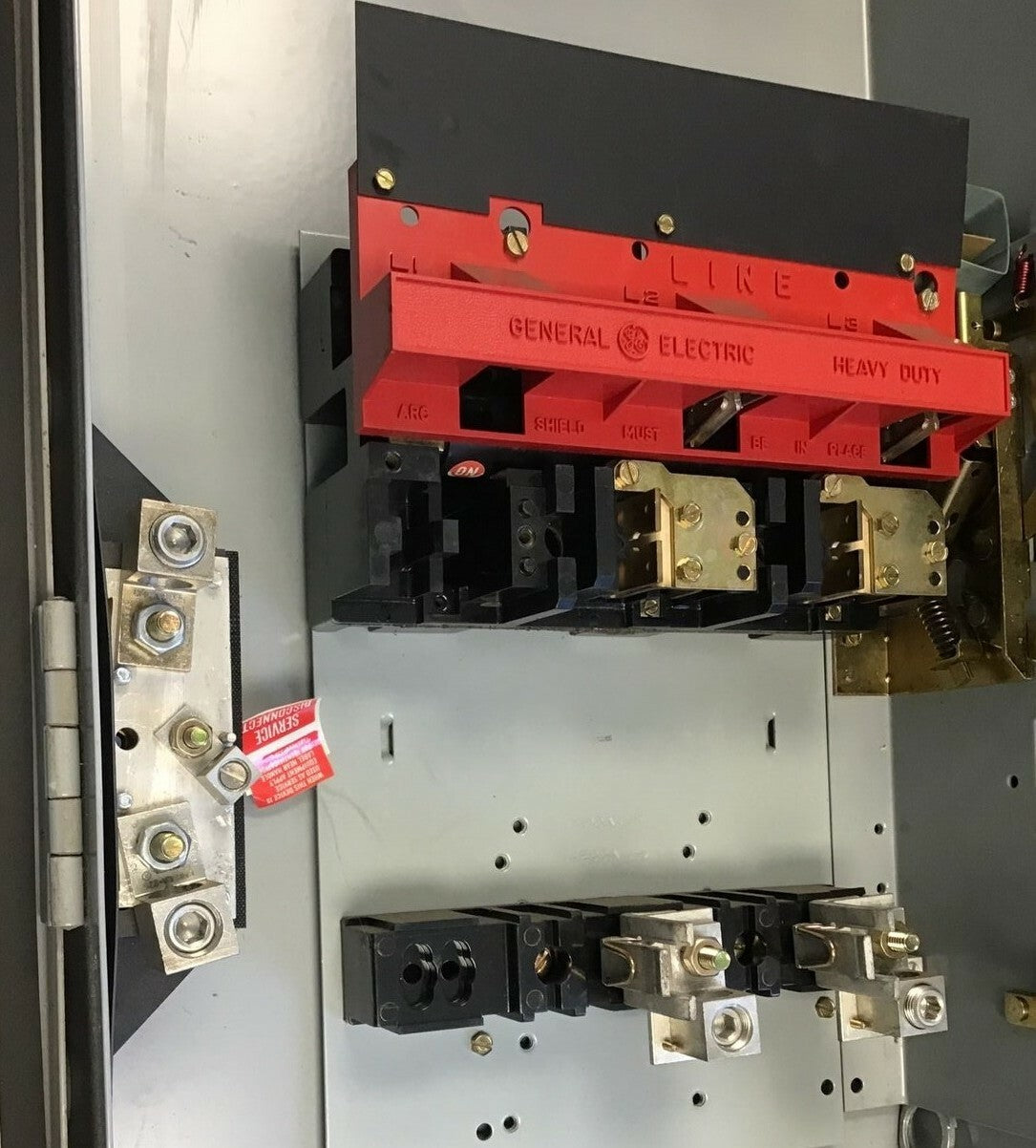 GE TH3224J MODEL 7 FUSIBLE SAFETY SWITCH 200A 240VAC 250VDC 60HP 2P10