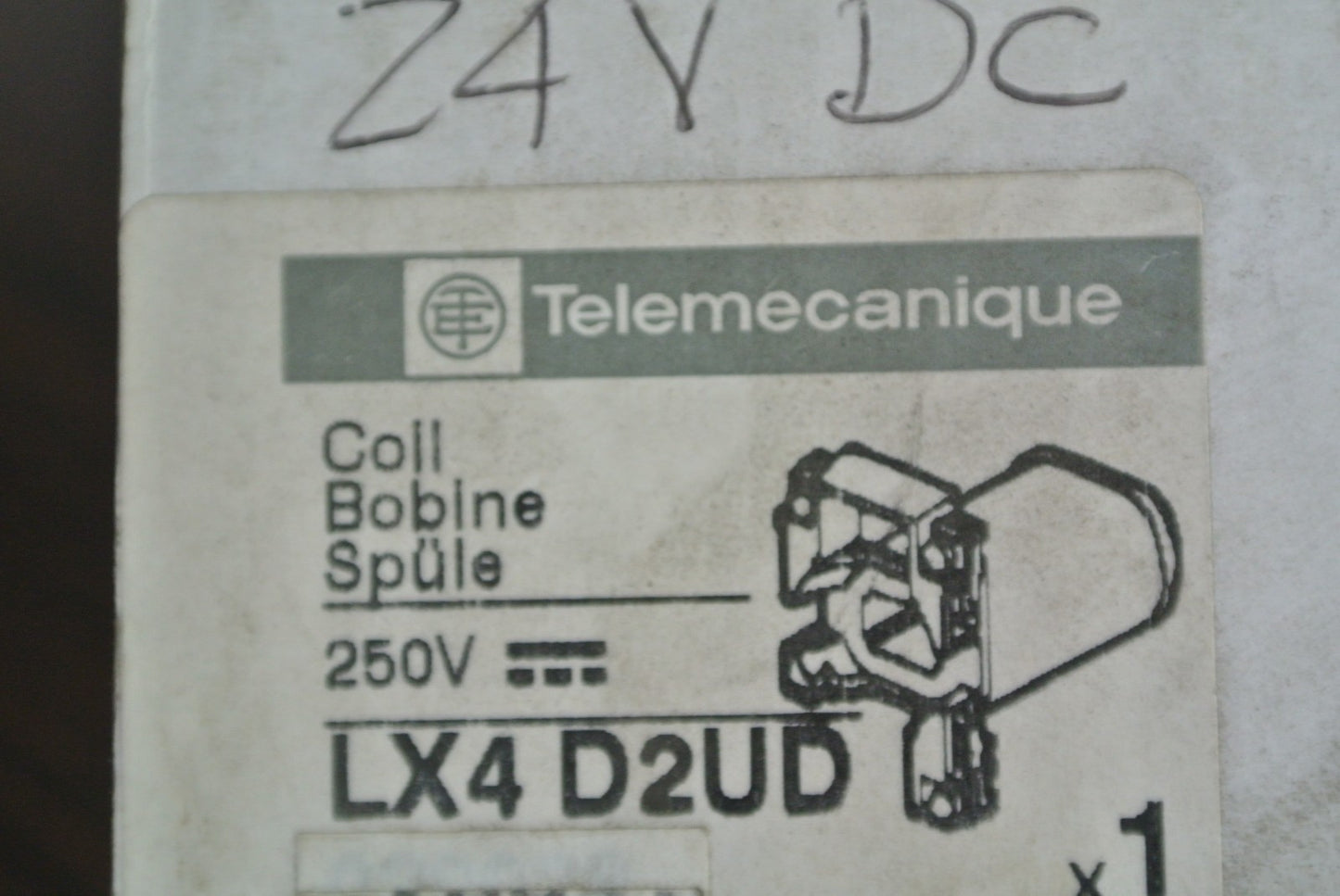 TELEMECANIQUE LX4 D2BD - COIL - 24VDC - NEW SURPLUS in D2UD BOX4