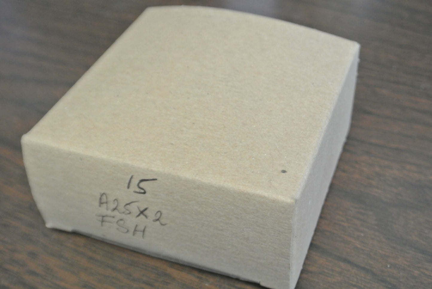 LOT of 15 / SHAWMUT A25X2 FUSES / 250V / 2A / NEW SURPLUS2