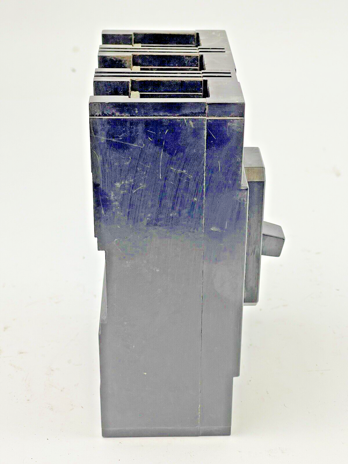 ITE/ SIEMENS - EQ-9470 - CIRCUIT BREAKER - 3 POLE, 240 VAC, 125 A6