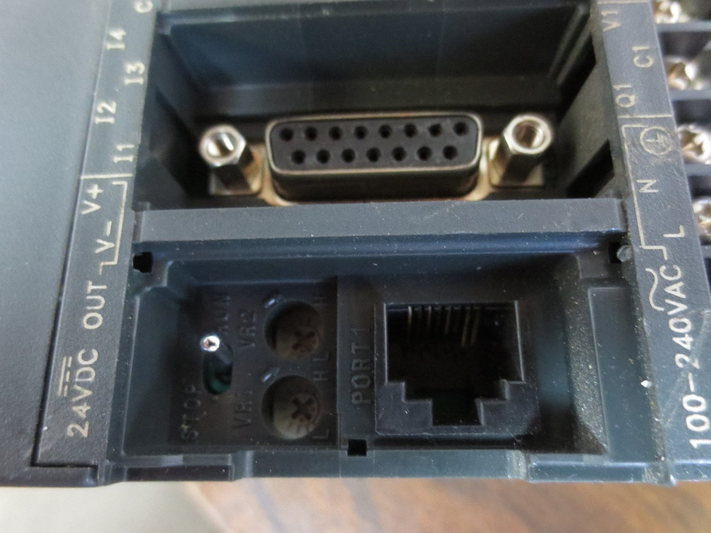 GE FANUC IC200UDR005-BG VERSAMAX MICRO CONTROLLER 24VDC8