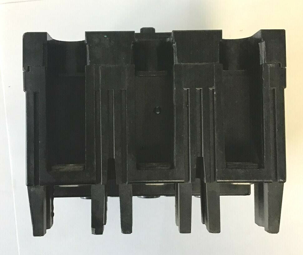 ITE EE3-B015 CIRCUIT BREAKER 125/250VDC 240VAC 15A 3POLE 6