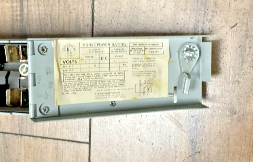 ITE V2A3211 TWIN PANELBOARD SWITCH 3POLE 3PH 30A 240V9