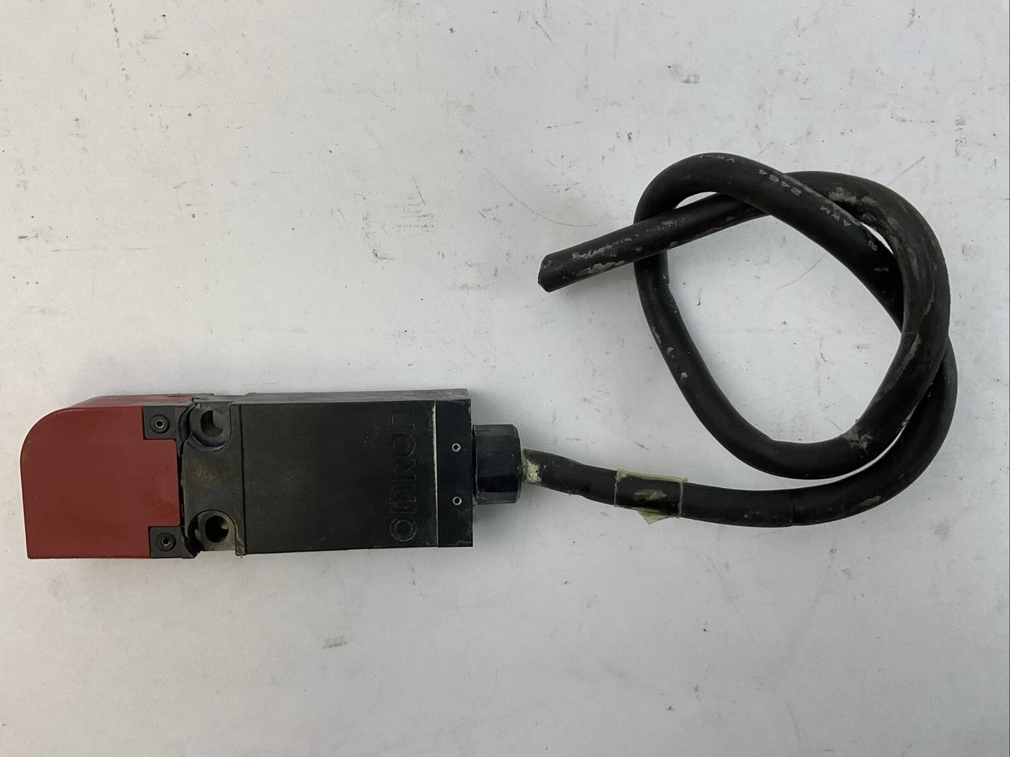 OMRON D4GS-N2R-5 DOOR SWITCH6