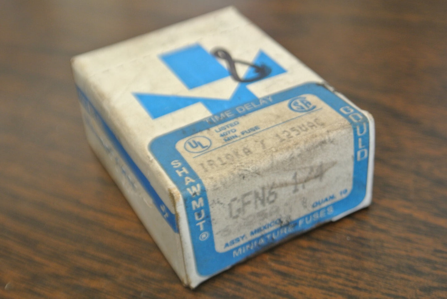 LOT of 8 / GOULD GFN6-1/4 TIME-DELAY FUSES / 6-1/4A / 250VAC / NEW SURPLUS4