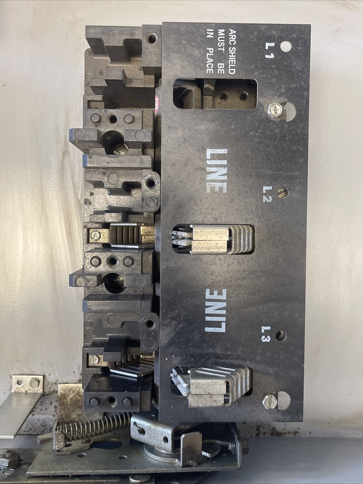 GE TG3224RH MOD 7 FUSIBLE SAFETY SWITCH 2POLE 200A 240VAC 15HP TYPE 3R RAINPROOF11