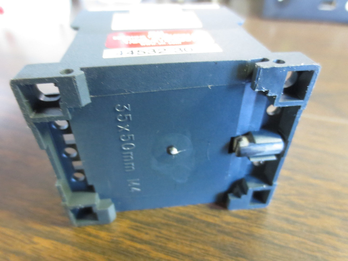 TELEMECANIQUE CA3KN22BD3 CONTROL RELAY - 600VAC, 10A4