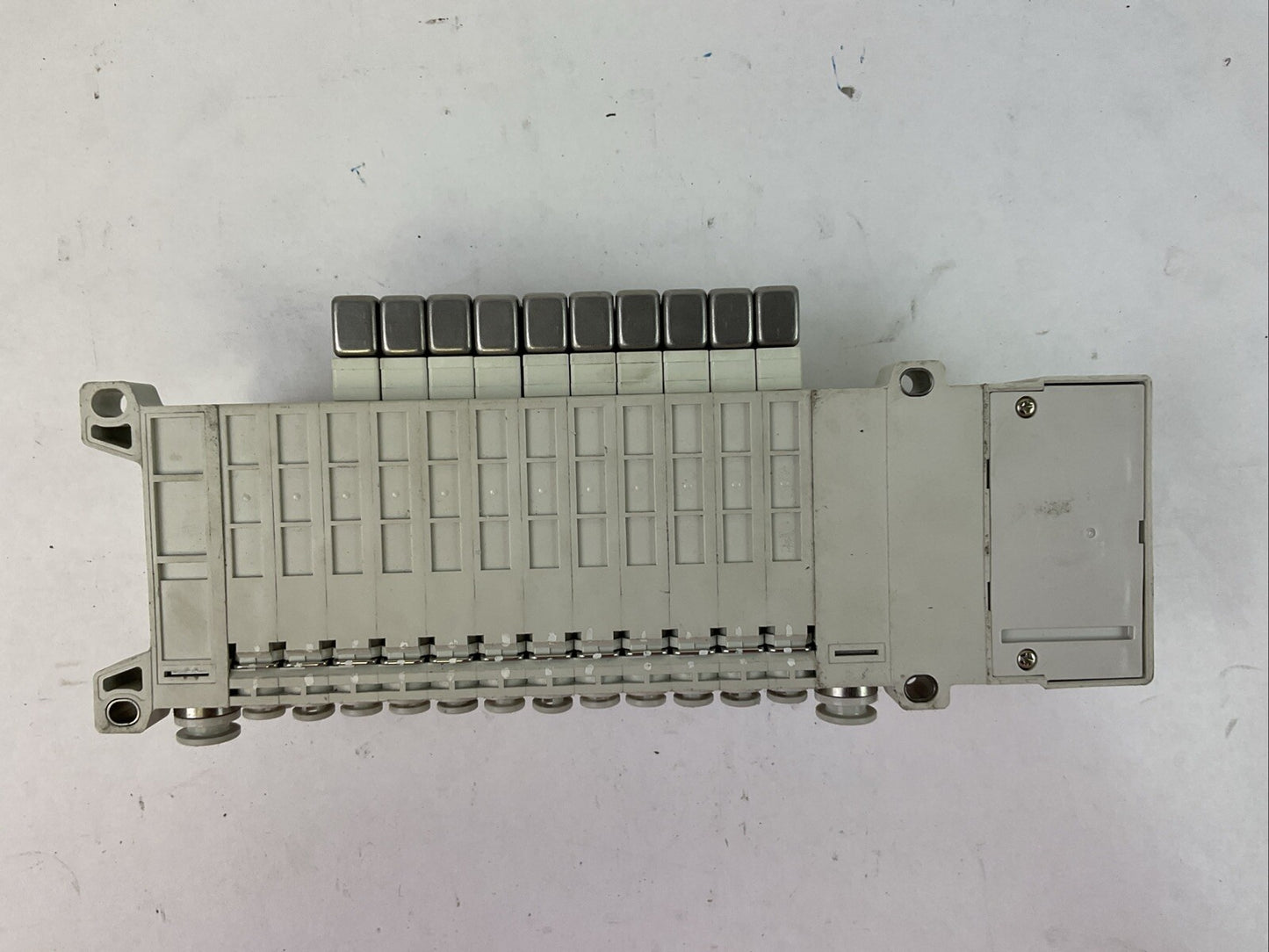 SMC VV5QC11-12C4FD0-N D-SUB CONNECTOR BASE (10)VQC1401N-51 SOLENOID VALVE5