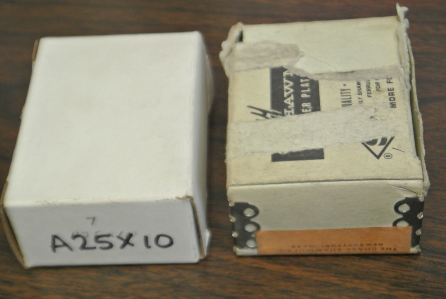 BOX of 10 / GOULD-SHAWMUT A25X10-1 AMP-TRAP® FUSES 10A / 300V / NEW SURPLUS5