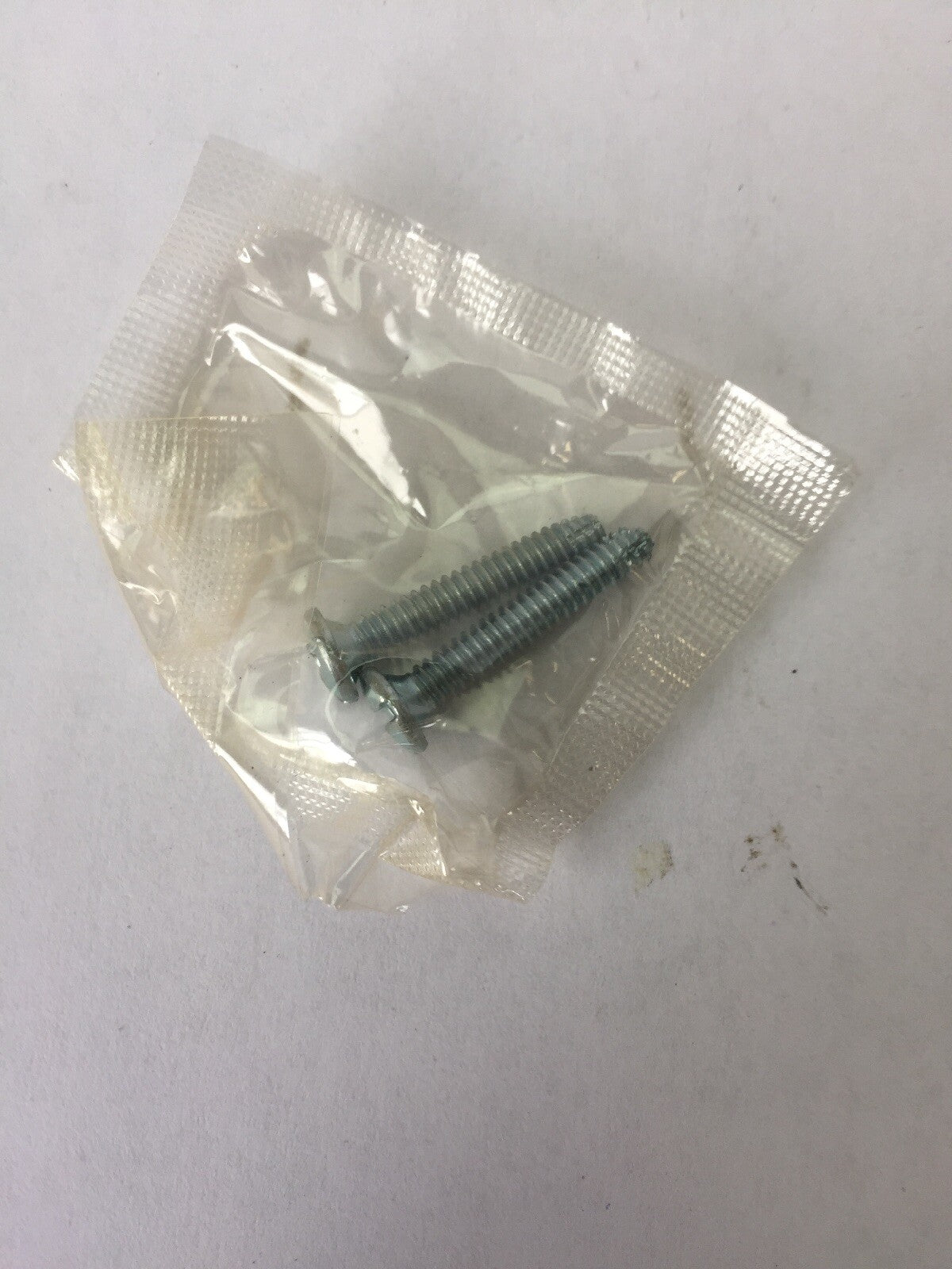 HUBBELL HBL2320 HBL TWIST-LOCK RECEPTACLE 20A 250V AC OR DC 2 POLE 3 WIRE8