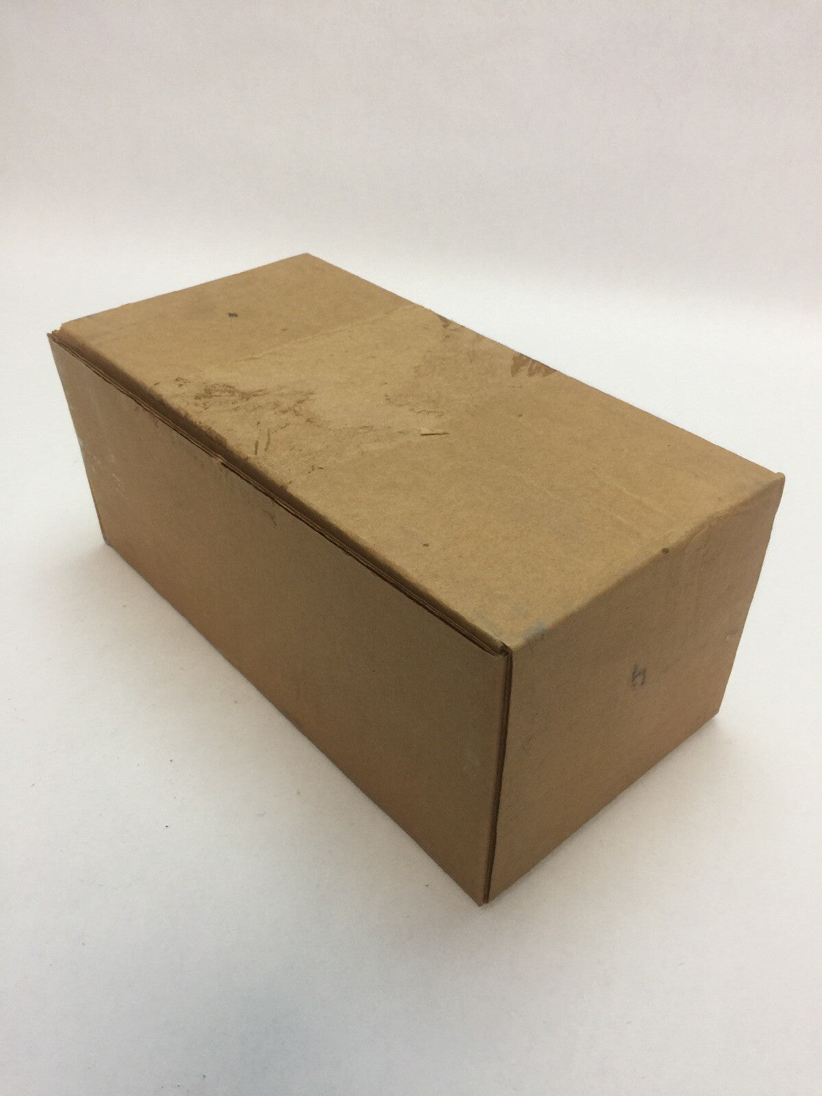 HUBBELL 530C2W PIN & SLEEVE WATERTIGHT CONNECTOR 30A 120/208VAC 4 POLE 5 WIRE 2