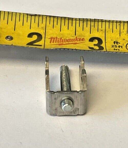 UNBRANDED MONITOR/SCREEN MOUNTING CLIP ***LOTOF8***5