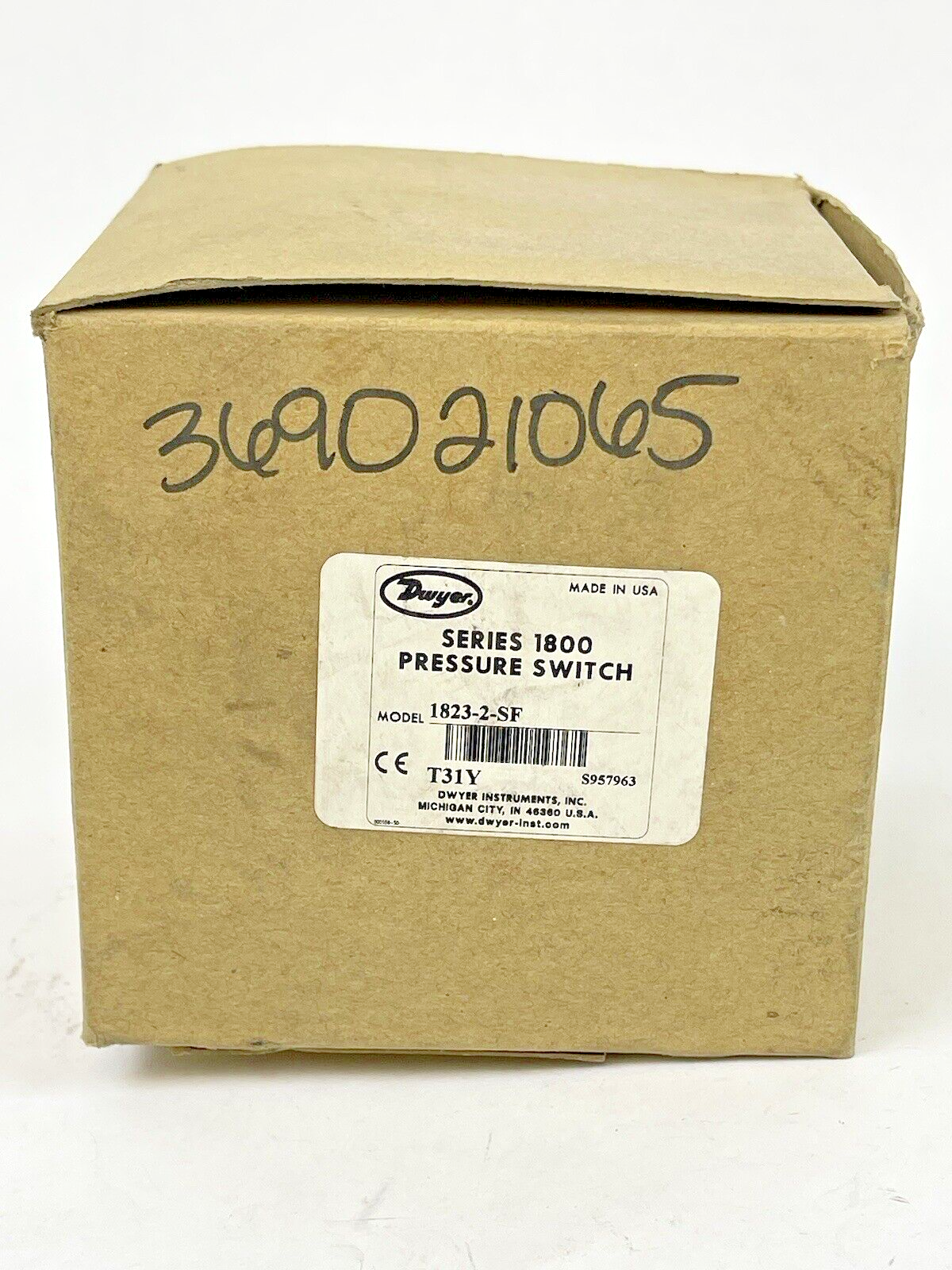 DWYER - 1823-2-SF - PRESSURE SWITCH - 15A 125/ 480 VAC 1/8 HP - SERIES 18006