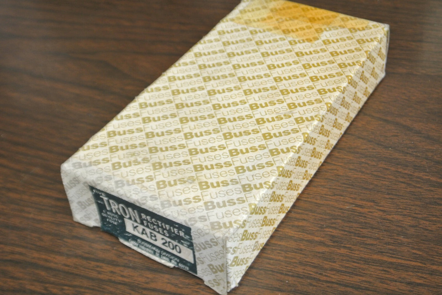 BOX of 5 / BUSSMANN / TRON KAB200 RECTIFIER FUSE / 250V / 200A / NEW SURPLUS6