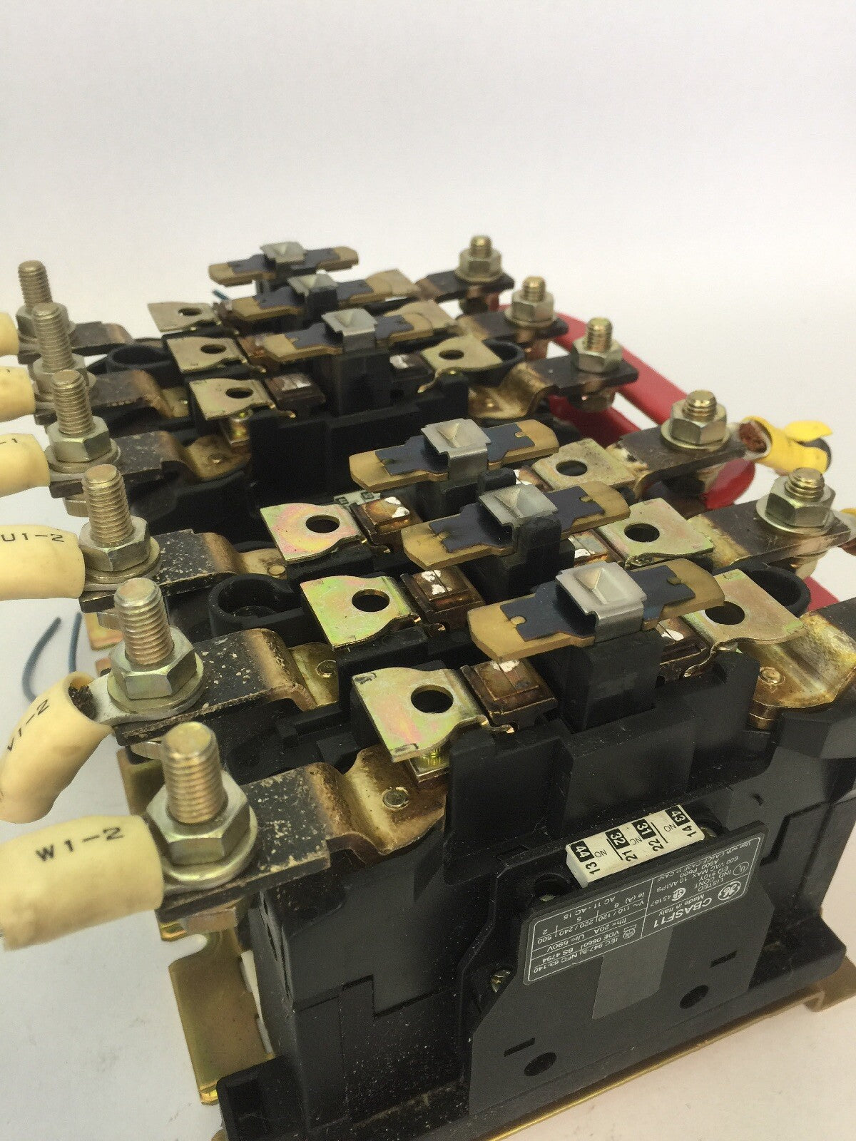 GE CA5F2 REVERSING CONTACTOR 600VAC 100HP 105AMP COIL 120V 60HZ11