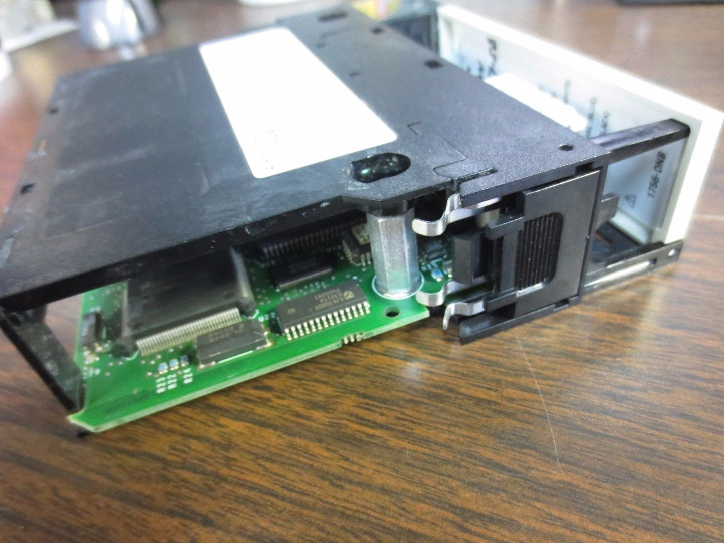 ALLEN-BRADLEY 1756-DNB/A Ser. A CONTROLLOGIX DEVICENET COMMUNICATION MODULE6