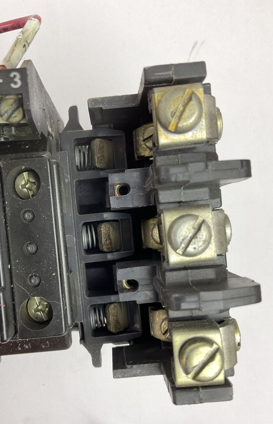 ALLEN BRADLEY 509-BOD SER B 600VAC 27A 10HP COIL 115-120V W47 HEATERS 509-B0D5