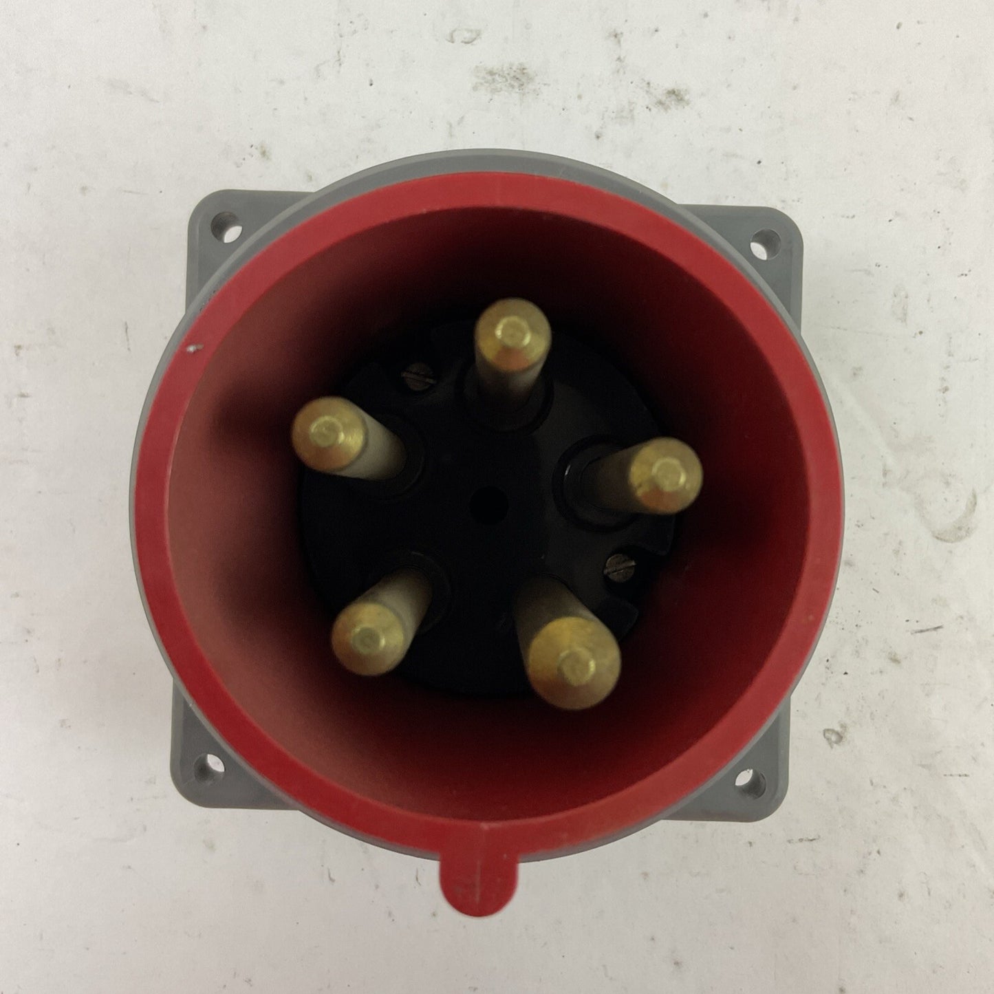 HUBBELL HBL560B7W PIN & SLEEVE INLET 277/480VAC 60A6