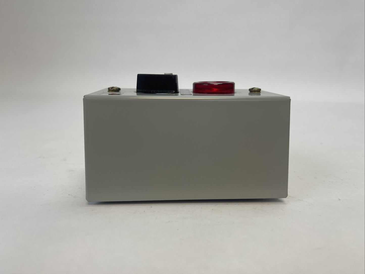 SIEMENS FURNAS 50HA3YC3 CONTROL STATION W/1 PILOT LIGHT & 1 SELECTOR SWITCH7