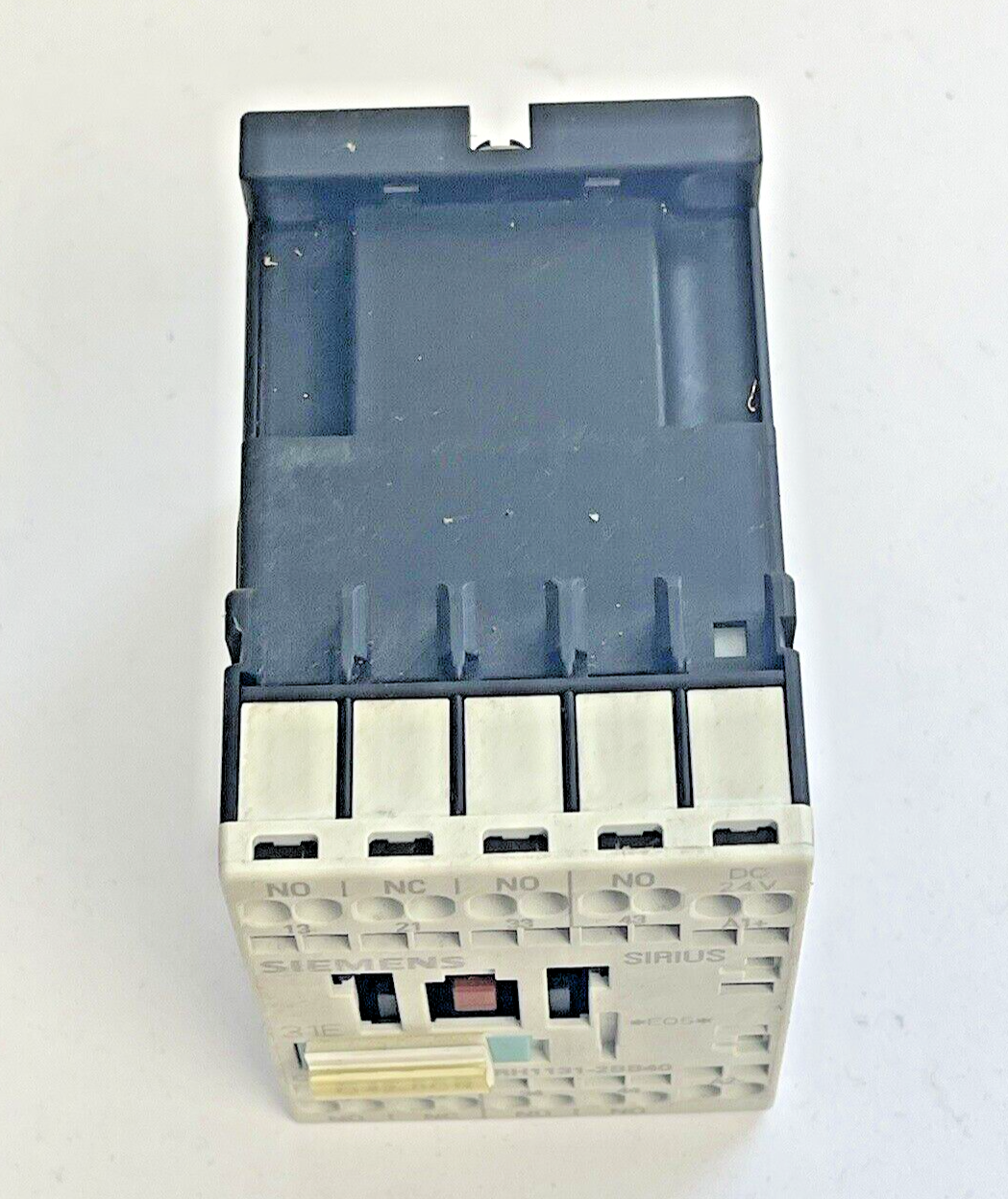 SIEMENS - 3RH1131-2BB40 - CONTROL RELAY - 10 A, 240 VAC, AUXILIARY CONTACT6