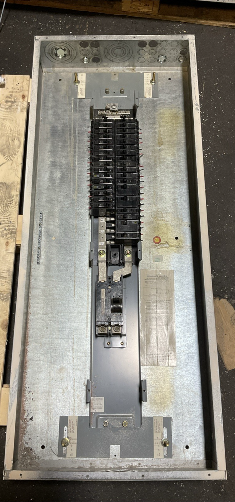 SQUARE D MSC50TS BREAKER PANELBOARD TYPE 1 SER E1 200A 120/240V 150AMP MAIN10
