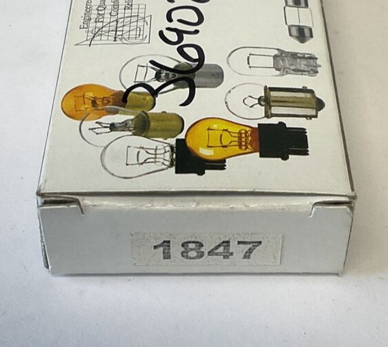 CEC 1847 MINIATURE LAMPS BOX OF 102