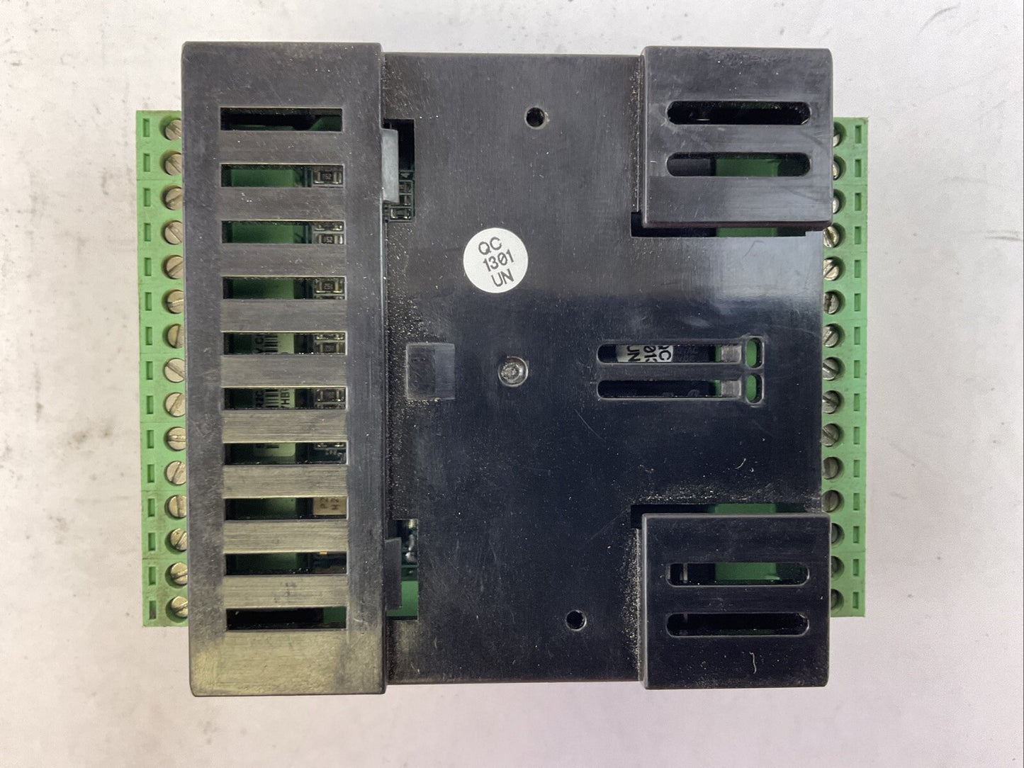 UNITRONICS V120-22-R2C GRAPHIC OPERATOR PANEL PROGRAMABLE CONTROLLER 12/24VDC6