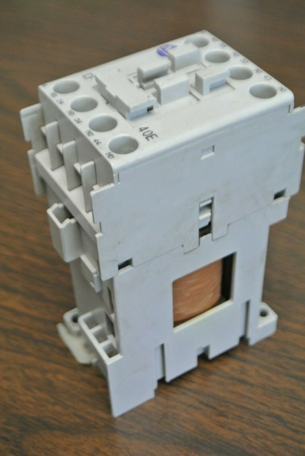 ALLEN-BRADLEY 700-CF400Z* / RELAY / 24VDC COIL