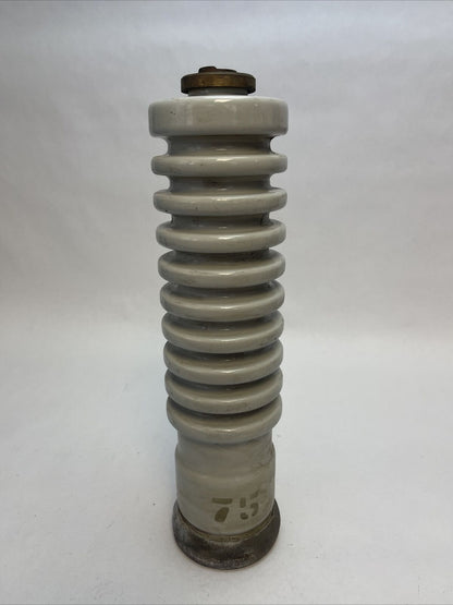 THOREX DISTRIBUTION ARRESTER 210186 TYPE DA15 15KV