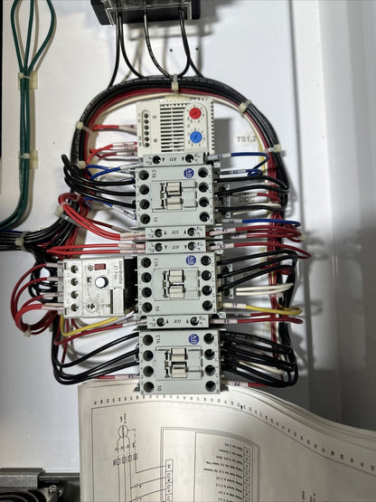ROCKWELL AUTOMATION VTAC 9 HVAC DRIVE 9V141HRNB30 S7-639A-V9-1 460VAC 1HP 3PH