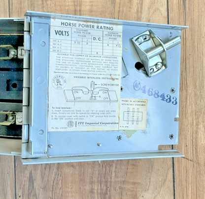 ITE V2B2211LR CLAMPMATIC VACU-BREAK PANELBOARD SWITCH 30A 250V 2POLE 3HP