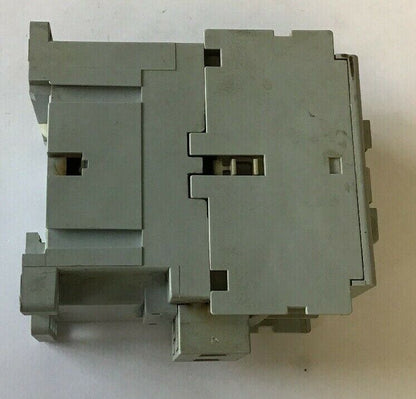 ALLEN BRADLEY 100-C09*01 SER.A 600VAC MAX 32A  CONTACTOR