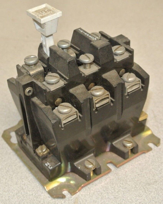 ALLEN-BRADLEY 592-BOV16, Ser. B - MANUAL RESET RELAY / 3P / 40A