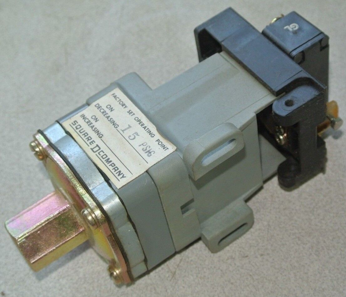 SQUARE D 9012 GNO-3 Ser. A PRESSURE SWITCH - 15 PSI on DECREASING - NEW SURPLUS