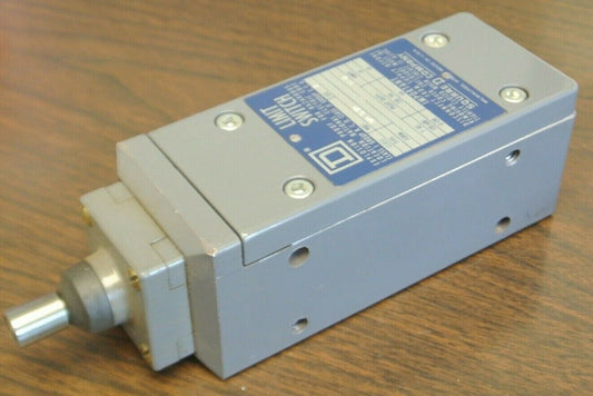 SQUARE D 9007 BR53R EXPLOSION-PROOF LIMIT SWITCH / NEW SURPLUS
