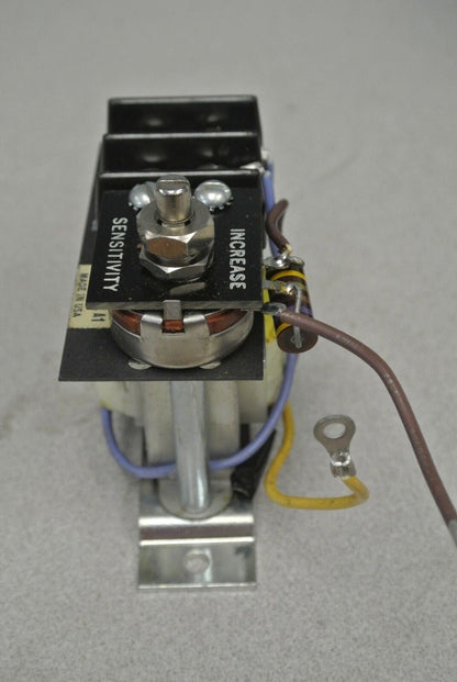 CUTLER-HAMMER D60LB2 AC LOAD RELAY / NEW SURPLUS