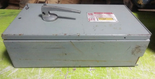 General Electric GE DD2S4324 - 200 AMP, 240 VAC 3-Pole FUSIBLE PANELBOARD SWITCH
